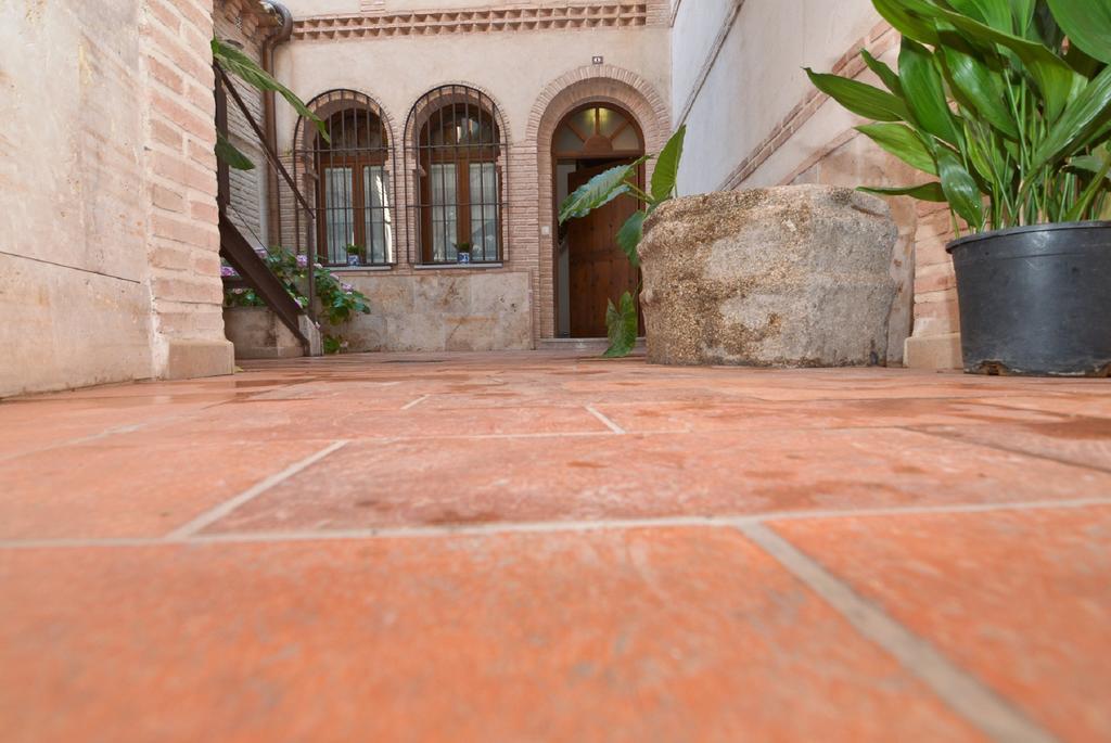 Apartamentos La Casa Del Grial Toledo Exterior foto